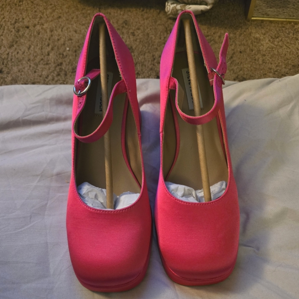 Steve Madden Mary Jane PumpShop